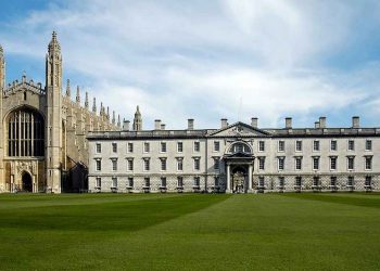 Trường đại học danh giá số một nước Anh