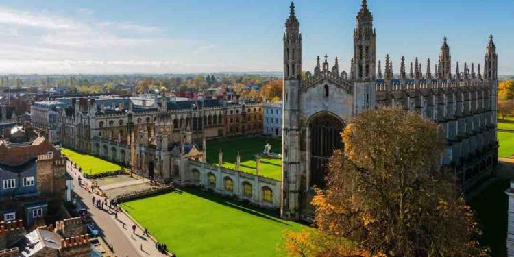 Môi trường học tập hàng đầu tại nước Anh