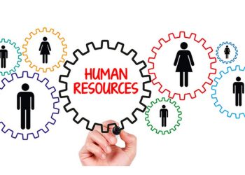 Người quản trị như một cầu nối quan trọng của công ty